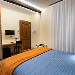 Del Bed & Breakfast 4*